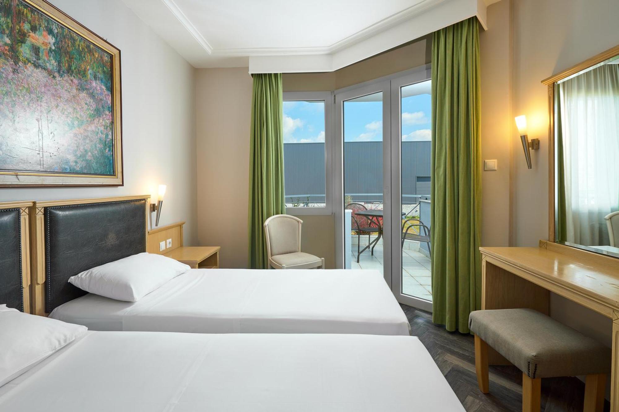Iris Hotel ثيرمي المظهر الخارجي الصورة
