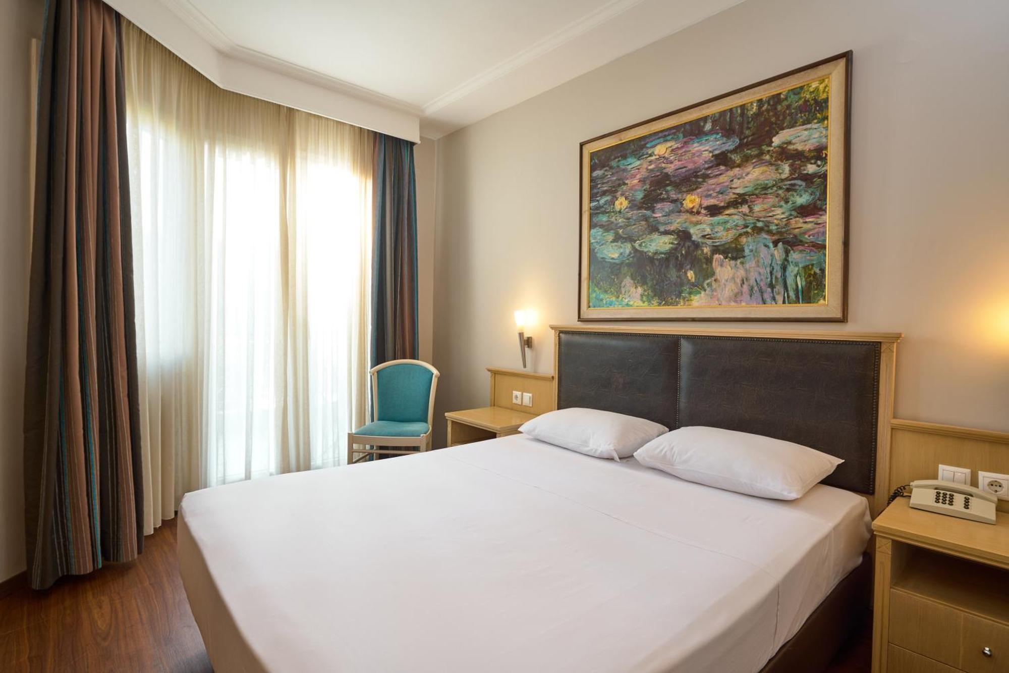 Iris Hotel ثيرمي المظهر الخارجي الصورة